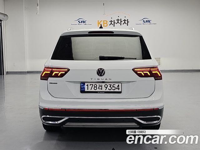 Volkswagen Tiguan 2.0 TSI Prestige — пробег 33 850 км — фото 3 из 5