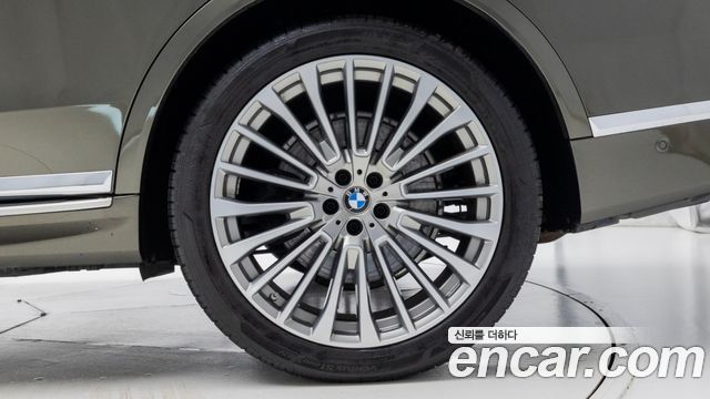 BMW X7 xDrive 40d Design Pure Excellence 7-Seater — пробег 68 587 км — фото 5 из 5