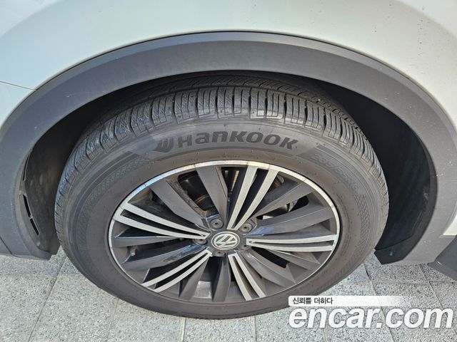 Volkswagen Tiguan 2.0 TDI Prestige — пробег 62 994 км — фото 5 из 5