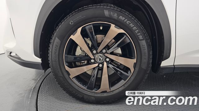 Lexus NX из Кореи Encar