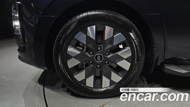 Hyundai Staria из Кореи Encar