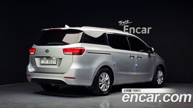 Kia Carnival из Кореи Encar