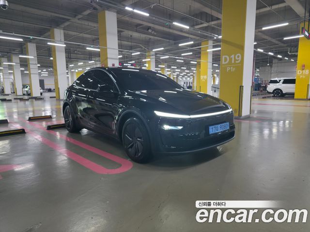 Tesla Model Y Premium Long Range AWD — пробег 1 500 км