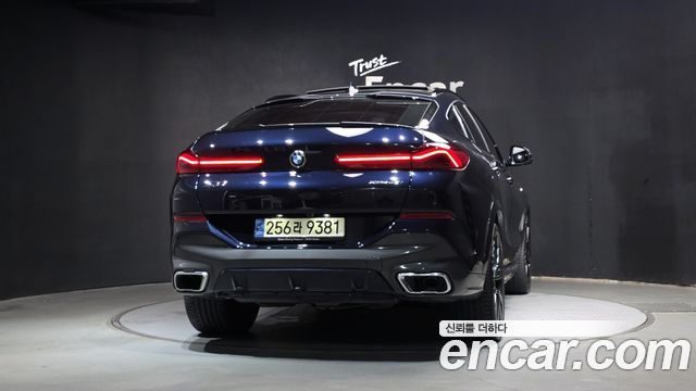 BMW X6 xDrive40i M Sports Online Exclusive Edition — пробег 26 872 км