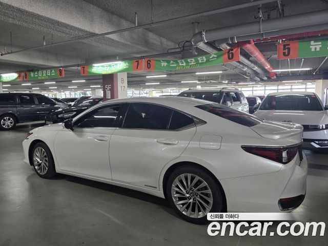 Lexus ES Executive — пробег 140 169 км
