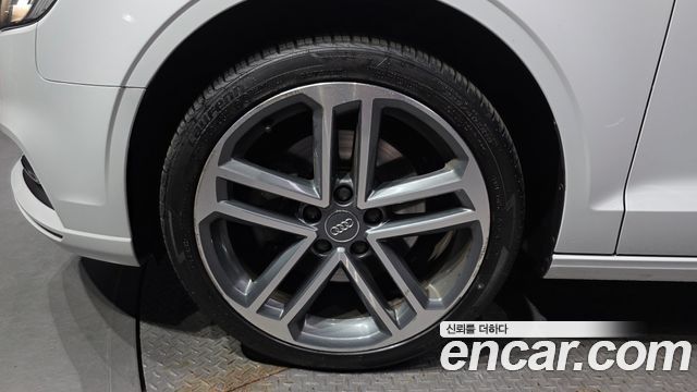 Audi A3 40 TFSI 8V — пробег 61 699 км