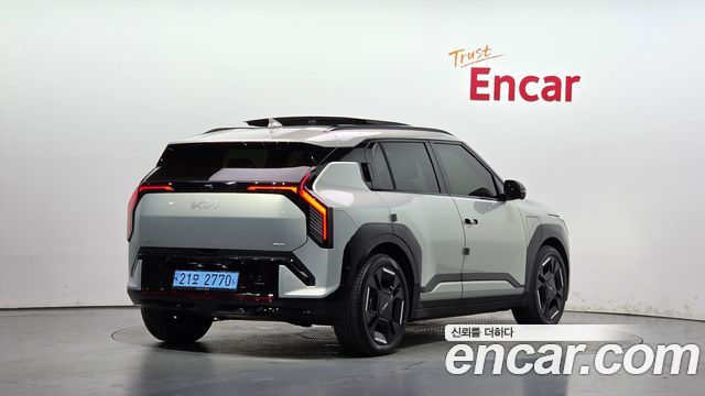 Kia EV3 из Кореи Encar