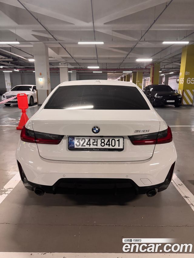BMW 3-Series 320i M Sport — пробег 4 500 км