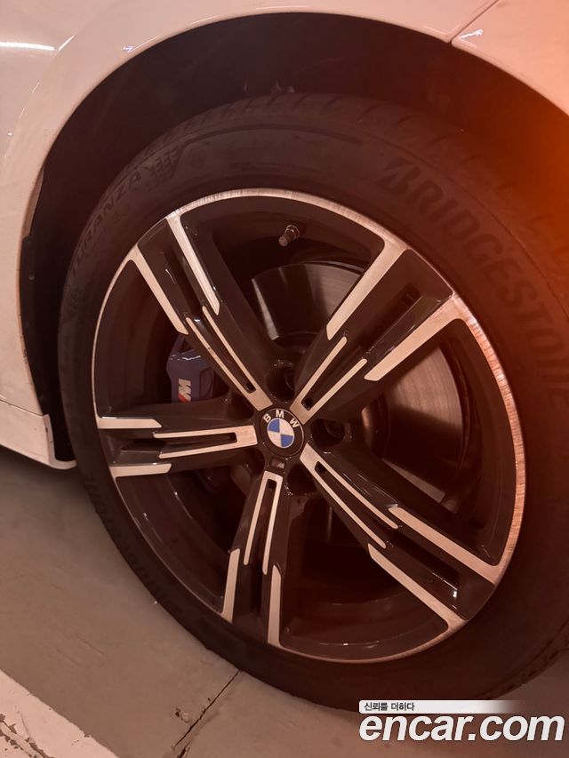 BMW 3-Series 320i M Sport — пробег 4 500 км