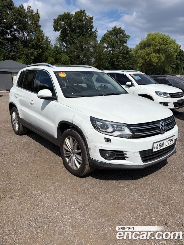 Volkswagen Tiguan 2.0 TDI  Premium 5N — пробег 205 808 км