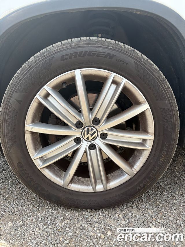 Volkswagen Tiguan 2.0 TDI  Premium 5N — пробег 205 808 км