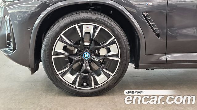 BMW iX3 M Sports — пробег 60 331 км — фото 5 из 5
