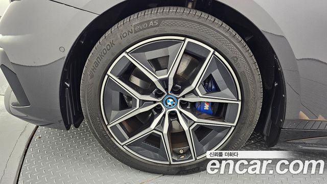 BMW i5 из Кореи Encar