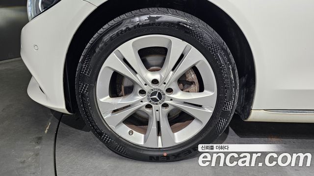 Mercedes-Benz C-Class C220 d 4MATIC — пробег 182 431 км