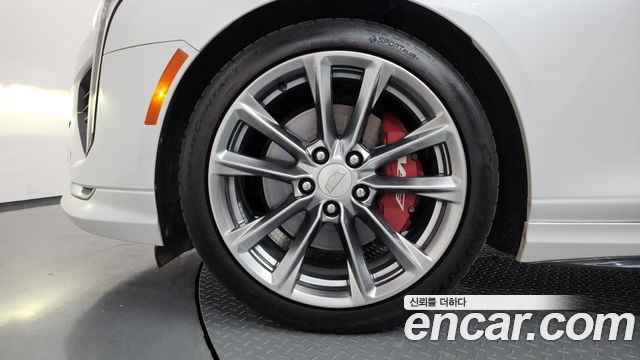 Cadillac CT4 2.0 Sport — пробег 76 437 км