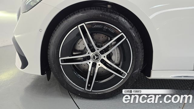 Mercedes-Benz E-Class E200 AMG Line — пробег 1 100 км