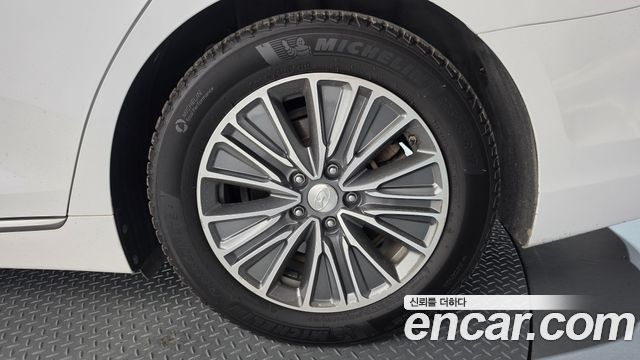 Hyundai Grandeur Exclusive Special — пробег 234 311 км