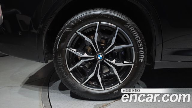 BMW X3 xDrive 20i M Sport — пробег 25 449 км