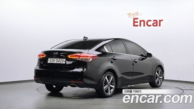 Kia K3 из Кореи Encar