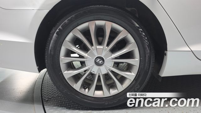 Hyundai Sonata 2.0 Smart — пробег 168 379 км — фото 5 из 5