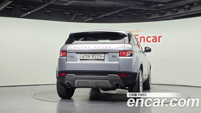 Land Rover Range Rover Evoque 2.2 SD4 Pure — пробег 146 747 км