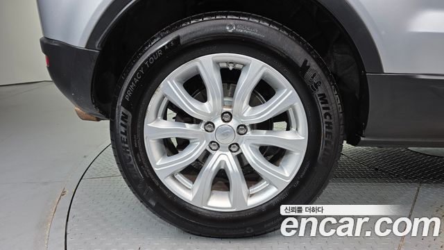 Land Rover Range Rover Evoque 2.2 SD4 Pure — пробег 146 747 км