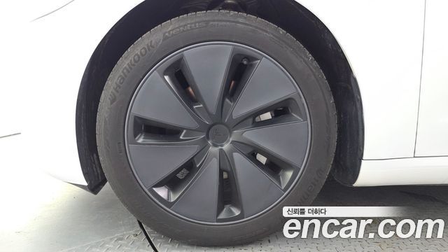 Tesla Model 3 RWD — пробег 33 620 км — фото 5 из 5
