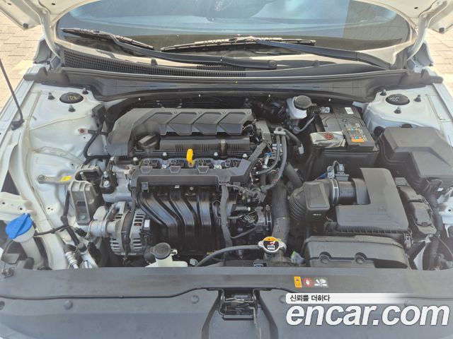 Hyundai AVANTE 1.6 Modern — пробег 76 992 км