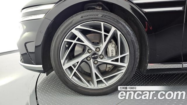 Genesis G90 Gasoline 3.5 Turbo AWD — пробег 166 377 км