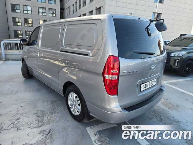 Hyundai Starex Van 3-Seater Smart — пробег 93 991 км
