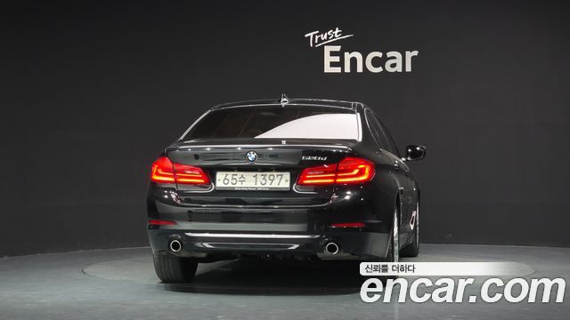 BMW 5-Series 520d Luxury Special Edition — пробег 123 423 км