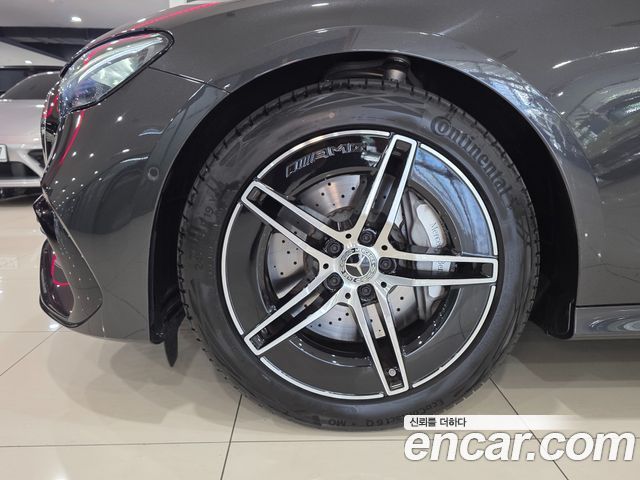 Mercedes-Benz E-Class E200 AMG Line — пробег 2 043 км