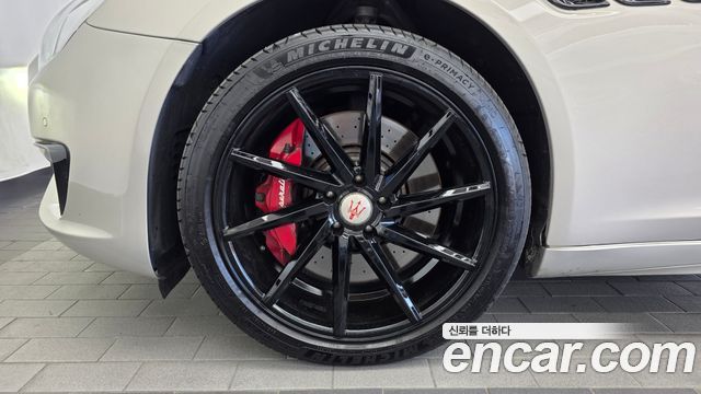 Maserati Quattroporte GTS 3.8 V8 — пробег 122 544 км