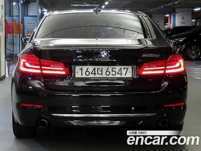 BMW 5-Series 520d Luxury Plus — пробег 132 674 км
