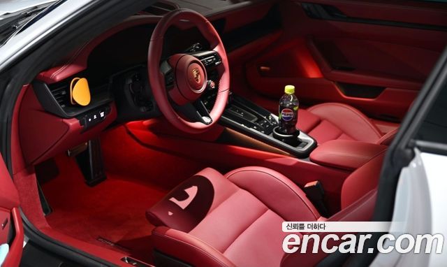 Porsche 911 Carrera GTS — пробег 5 700 км