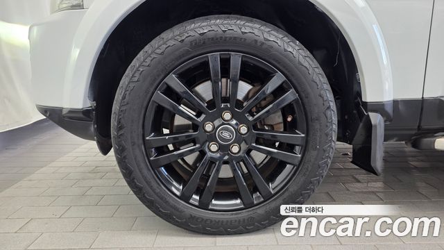 Land Rover Discovery 3.0 SDV6 HSE — пробег 227 621 км