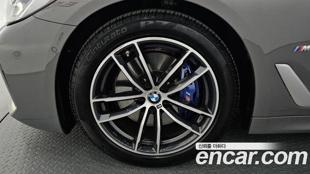 BMW 5-Series 520i M Sport — пробег 29 582 км