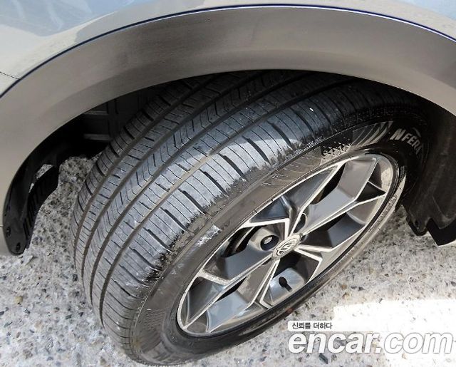 Ssangyong KORANDO Gasoline 1.5 2WD C7 — пробег 37 800 км