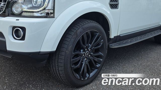 Land Rover Discovery 3.0 SDV6 SE — пробег 138 000 км