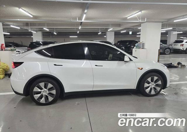 Tesla Model Y Long Range AWD — пробег 89 131 км