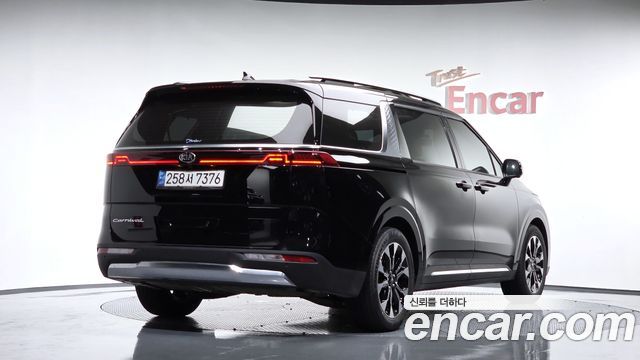 Kia Carnival из Кореи Encar