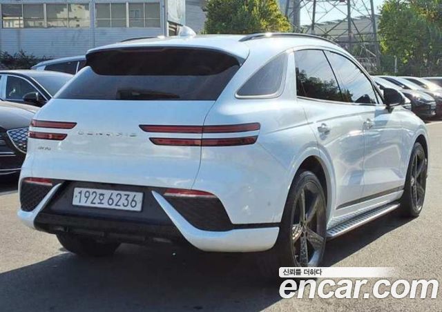 Genesis GV70 2.2 Diesel 2WD — пробег 45 679 км