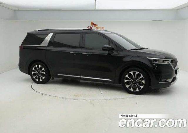 Kia Carnival Gasoline 7-Seater Signature — пробег 126 129 км