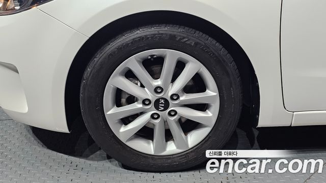 Kia K3 из Кореи Encar