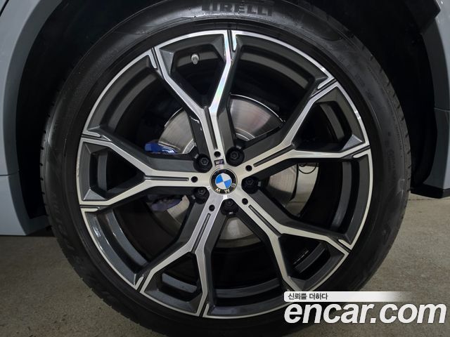 BMW X5 xDrive 30d M Sport — пробег 18 575 км
