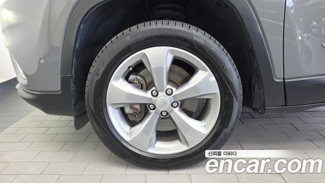 Jeep Cherokee 2.4 Limited AWD — пробег 70 095 км — фото 5 из 5