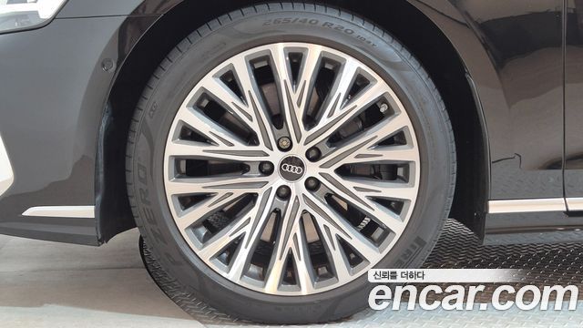 Audi A8 55 TFSI Quattro Premium LWB — пробег 34 625 км