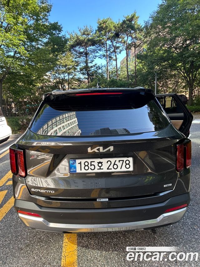 Kia Sorento HEV 1.6 2WD Prestige — пробег 900 км