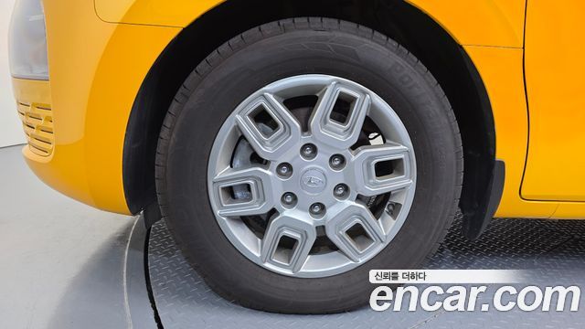 Hyundai Staria L3.5  Kinder Safety Car 11-Seater — пробег 41 953 км