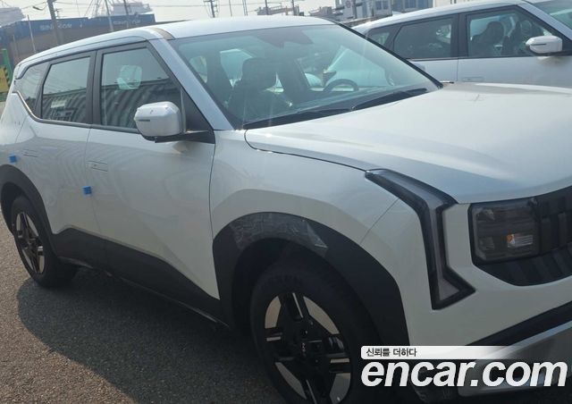 Kia Seltos HEV 1.6 2WD Trendy — пробег 1 км